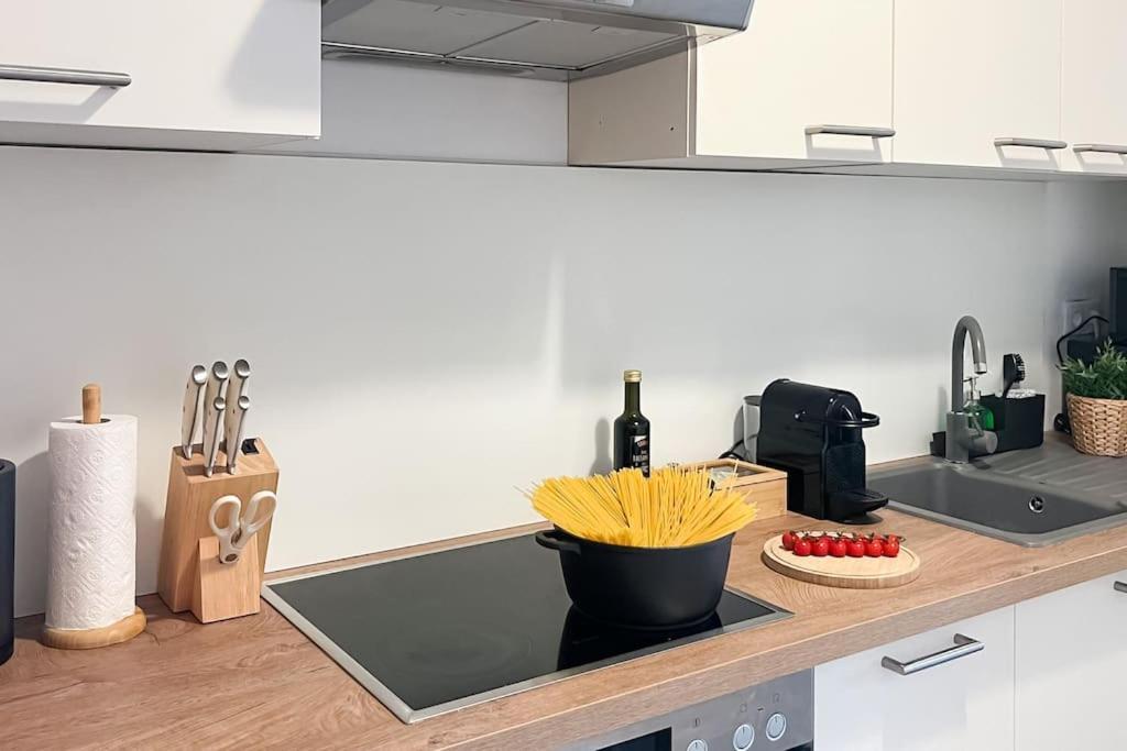Cozy & Central 2 Bedroom Apartment 维也纳 外观 照片